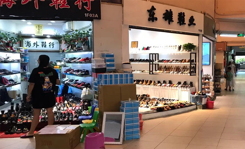 Nguồn hàng giày sneaker Trung Quốc tại các chợ đầu mối