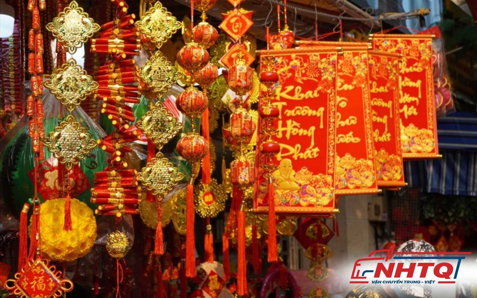 Nguồn hàng đồ trang trí Tết tại chợ đầu mối trong nước