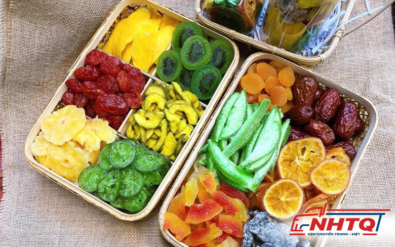 Mứt trái cây sấy truyền thống